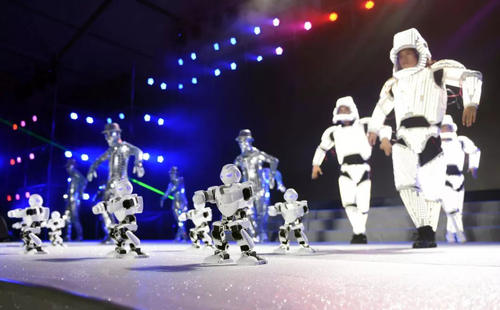 演藝公司在商演中存在何等地位？